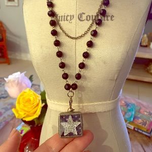 Necklace with star detail